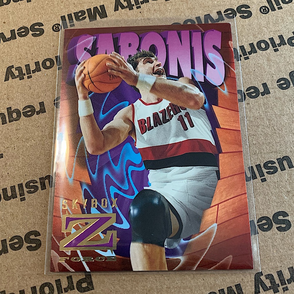 Arvydas Sabonis ‘96 SkyBox Z Force Card No. 72